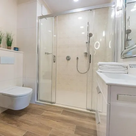 Pomorskie Apartamenty Bernadowska Green Deluxe Gdynia Exterior foto